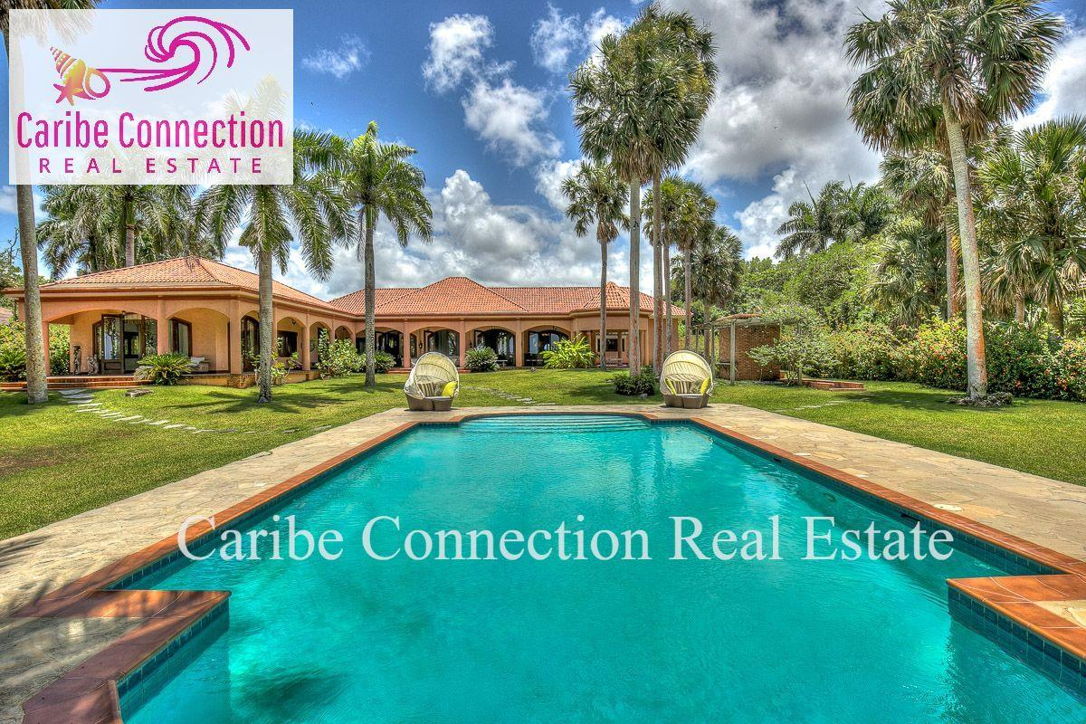 Luxury Beachfront Villa In Prestigious Residential! Caribe Connection